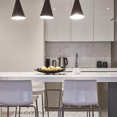 Charitos Iχ, Chic N Modern 2Bd Apt Atény Exteriér fotografie
